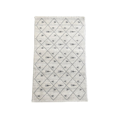 People Woollen Handcrafted Rug - 120 cm x 180 cm